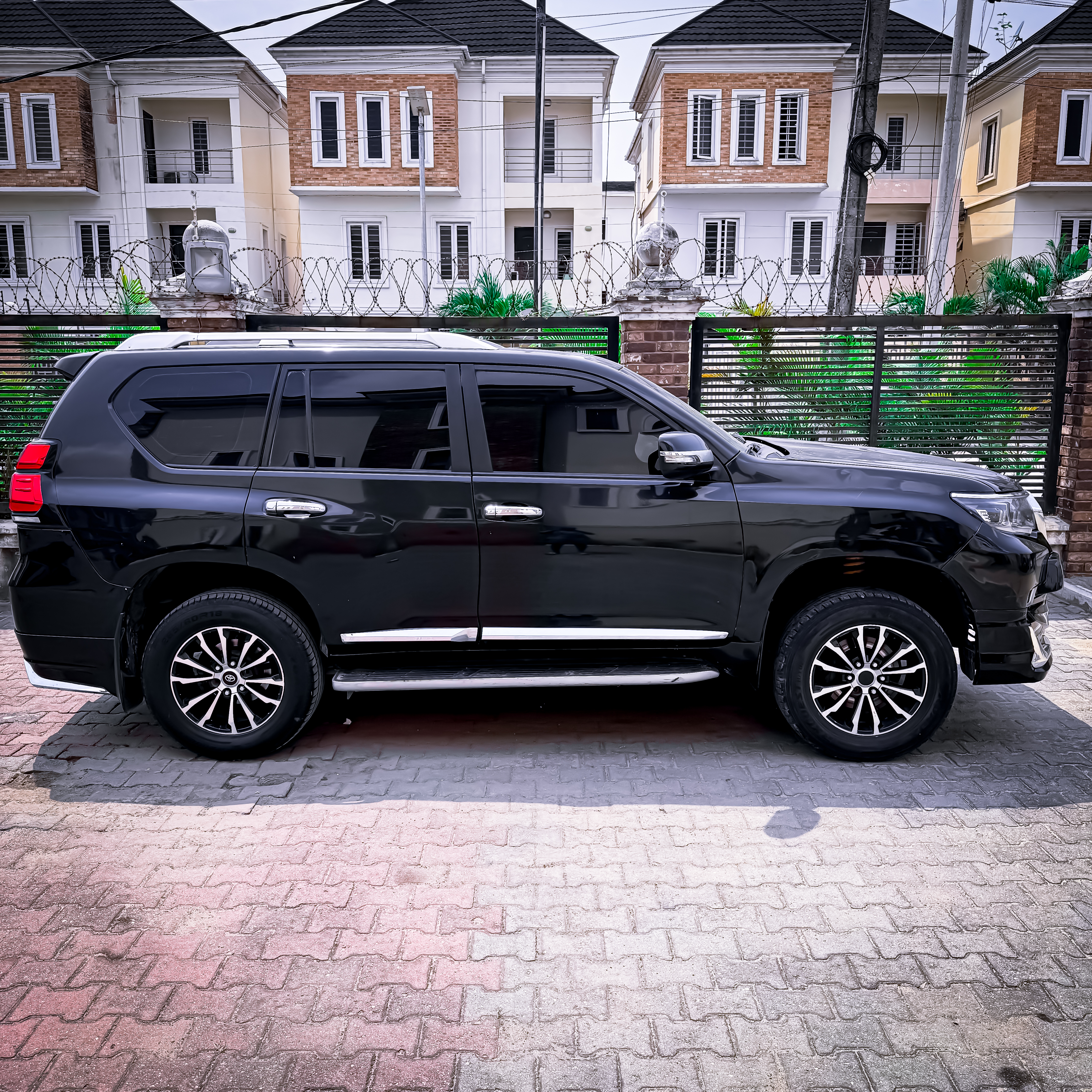 2020 Toyota Land Cruiser prado
