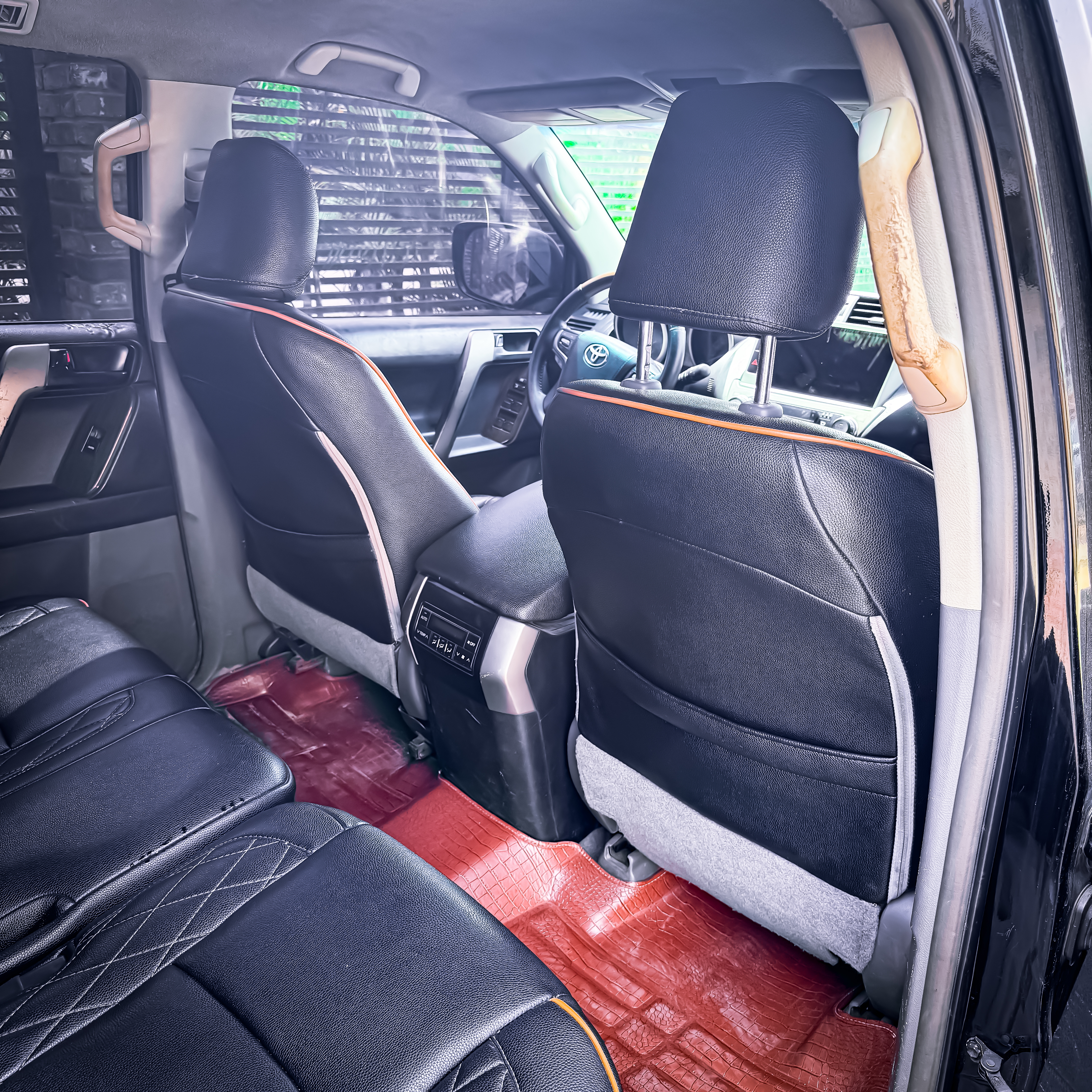 2020 Toyota  Land Cruiser prado  view 3
